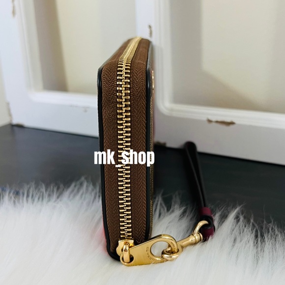 COACH Jumbo Flower Signature Zip Wristlet Wallet - Picture 4 of 14